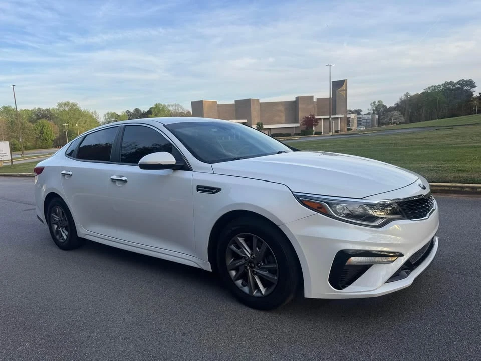 2019 Kia Optima/K5 - Image 2 of 16