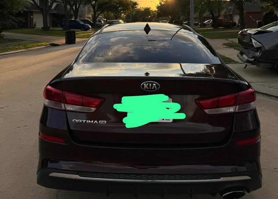 2019 Kia Optima/K5 - Image 8 of 11