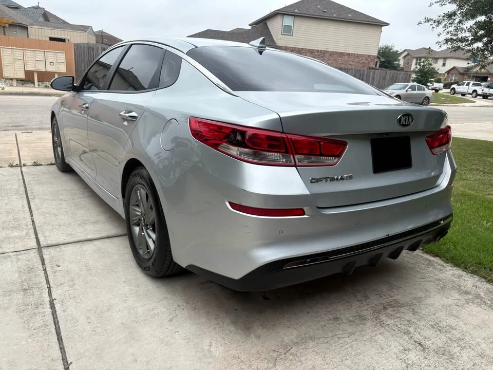 2019 Kia Optima/K5 - Image 2 of 18