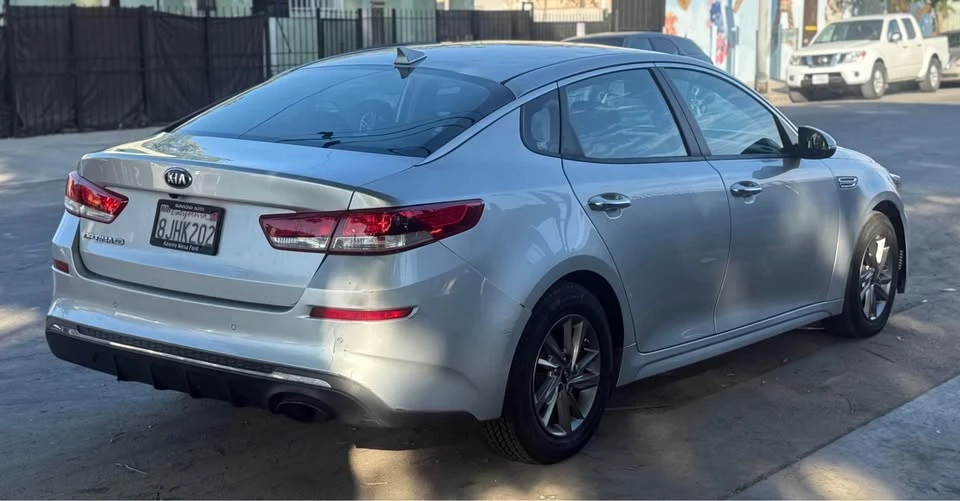 2019 Kia Optima/K5 - Image 5 of 13