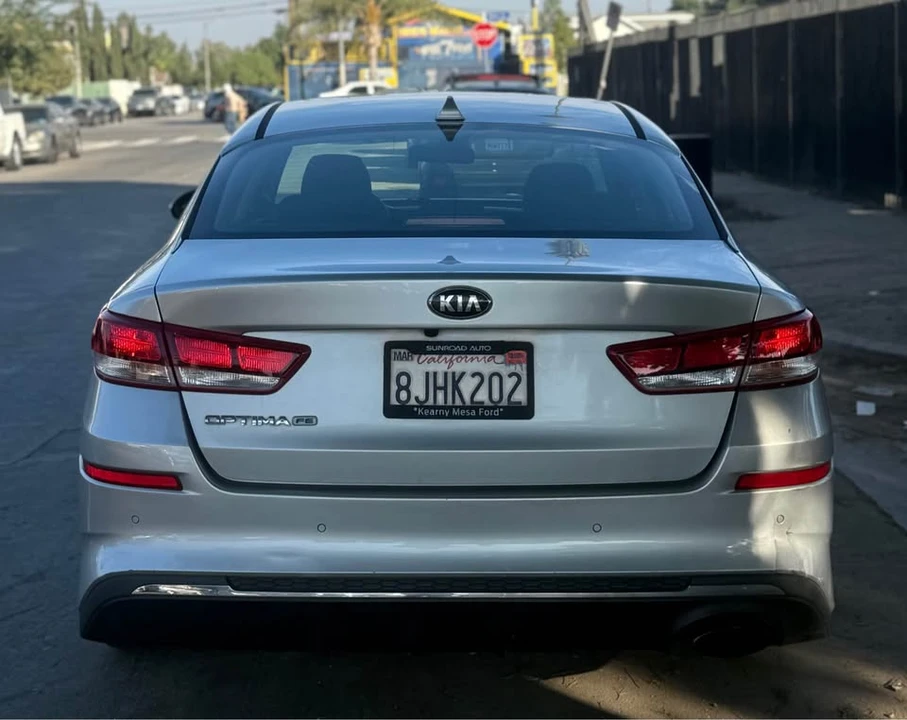 2019 Kia Optima/K5 - Image 4 of 13