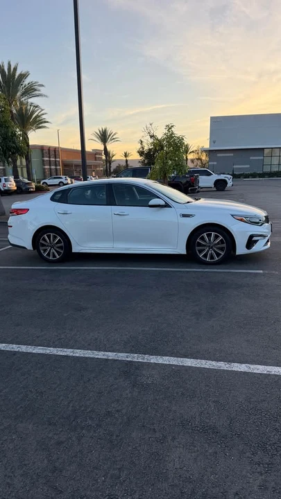 2019 Kia Optima/K5 - Image 4 of 18