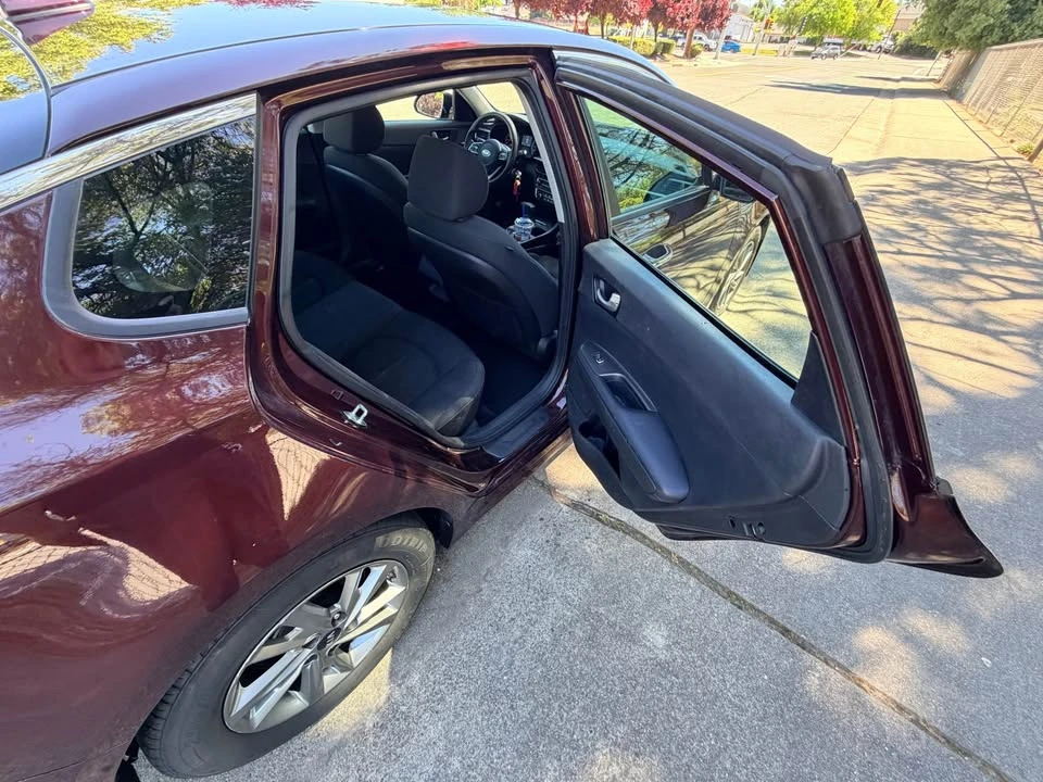 2019 Kia Optima/K5 - Image 11 of 18