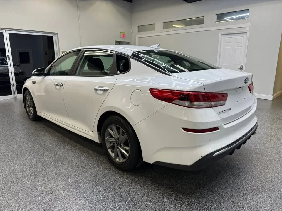 2019 Kia Optima/K5 - Image 4 of 17