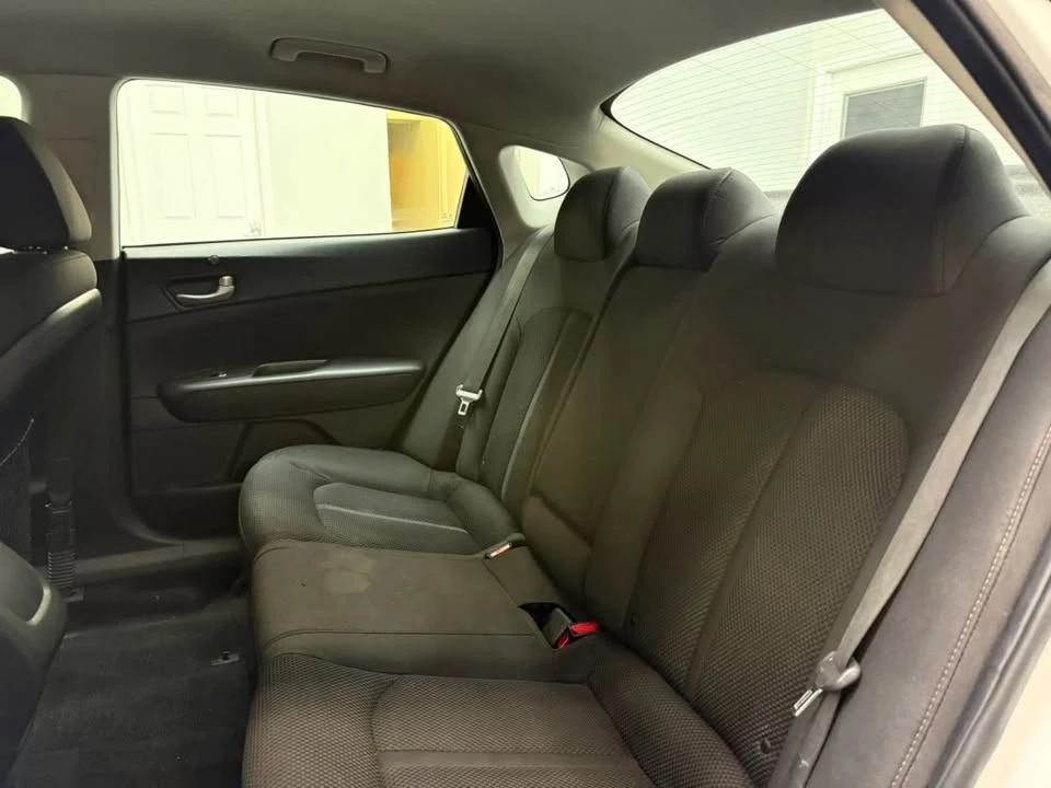 2019 Kia Optima/K5 - Image 16 of 17