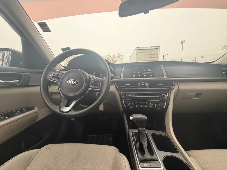 2019 Kia Optima/K5 - Image 12 of 14