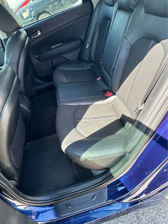 2019 Kia Optima/K5 - Image 7 of 12