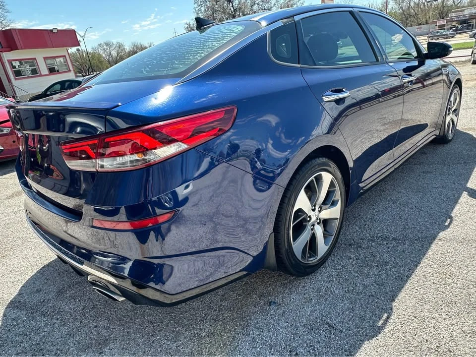 2019 Kia Optima/K5 - Image 3 of 12