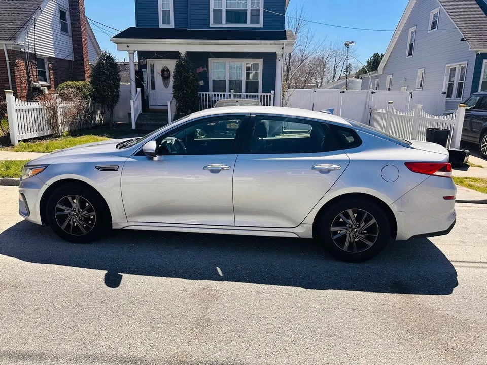 2019 Kia Optima/K5 - Image 3 of 11