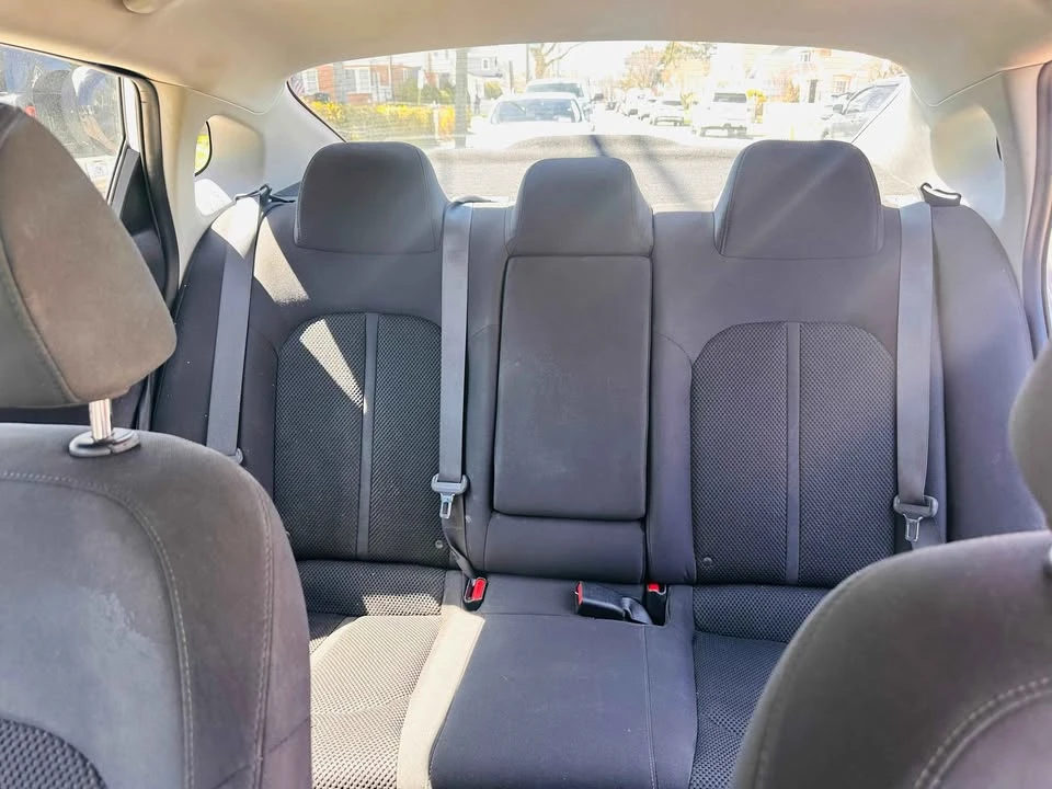 2019 Kia Optima/K5 - Image 8 of 11