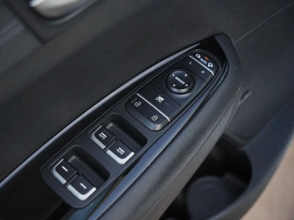 2019 Kia Optima/K5 - Image 14 of 20