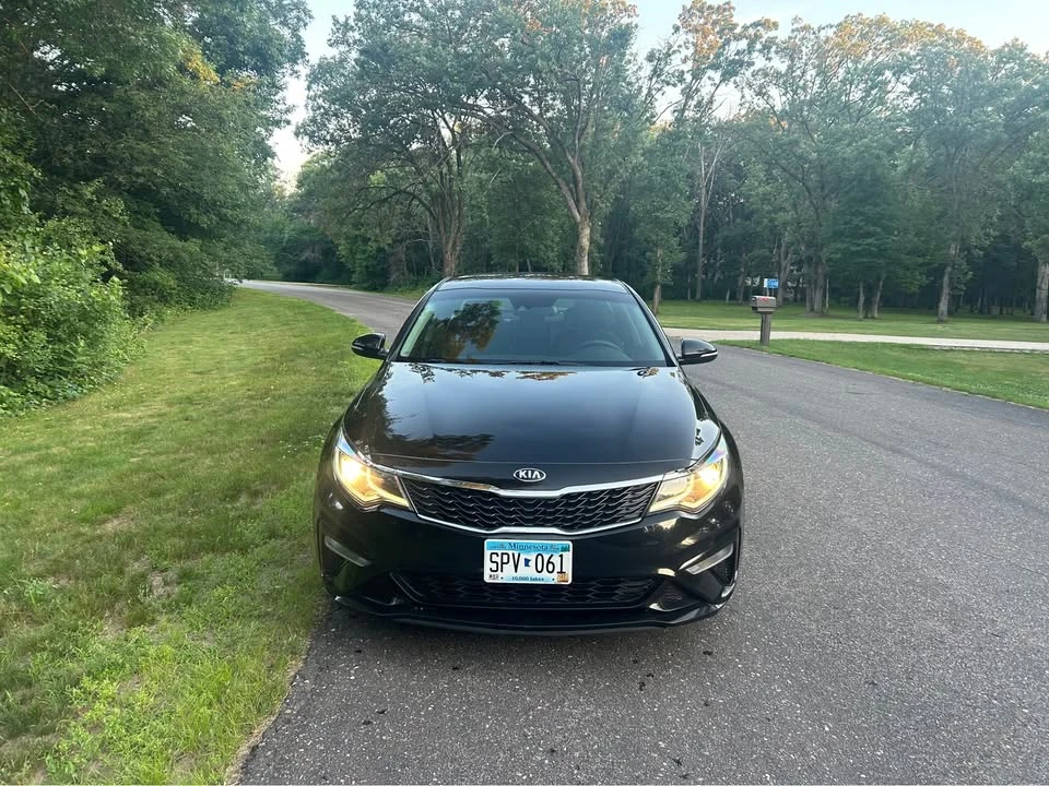 2019 Kia Optima/K5 - Image 2 of 10