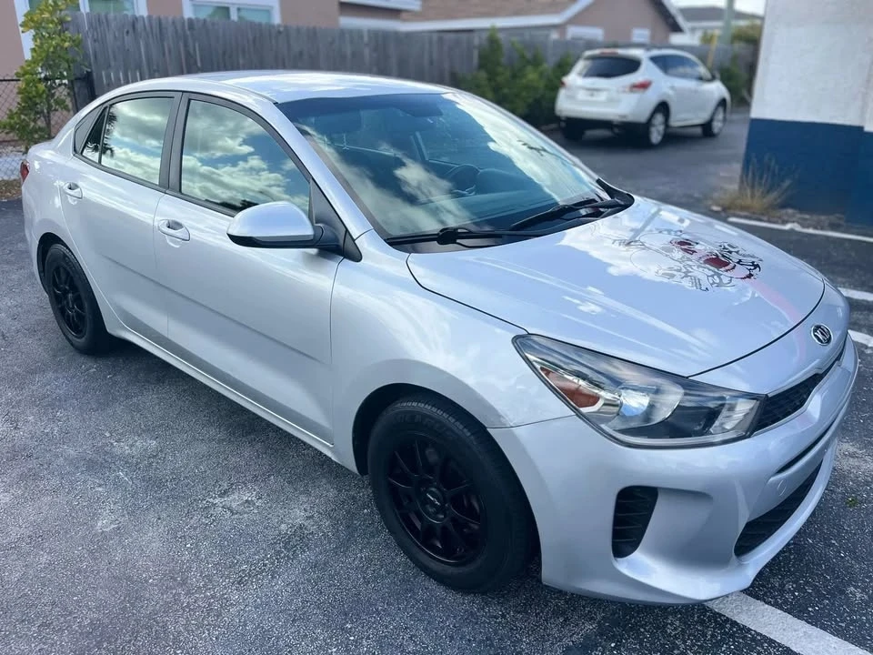 2019 Kia Rio - Image 5 of 12