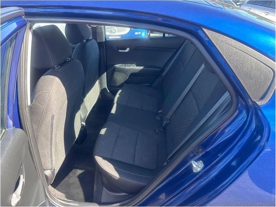 2019 Kia Rio - Image 17 of 19