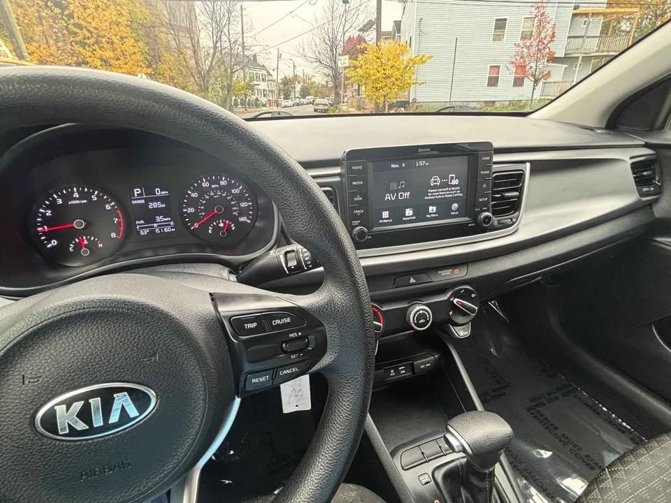 2019 Kia Rio - Image 8 of 8