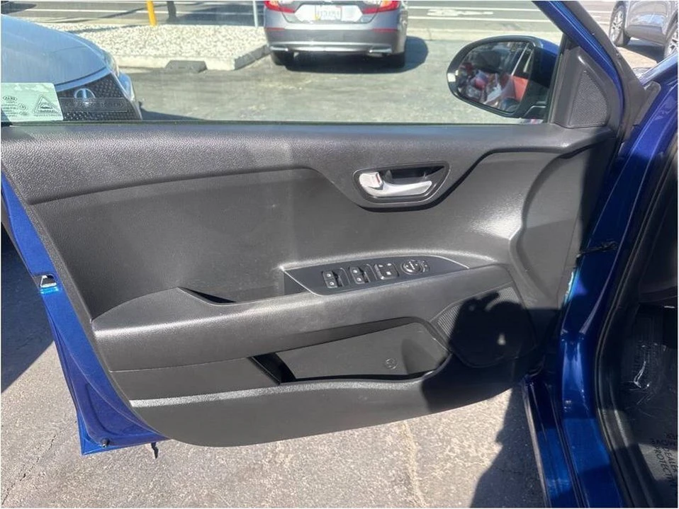 2019 Kia Rio - Image 18 of 19