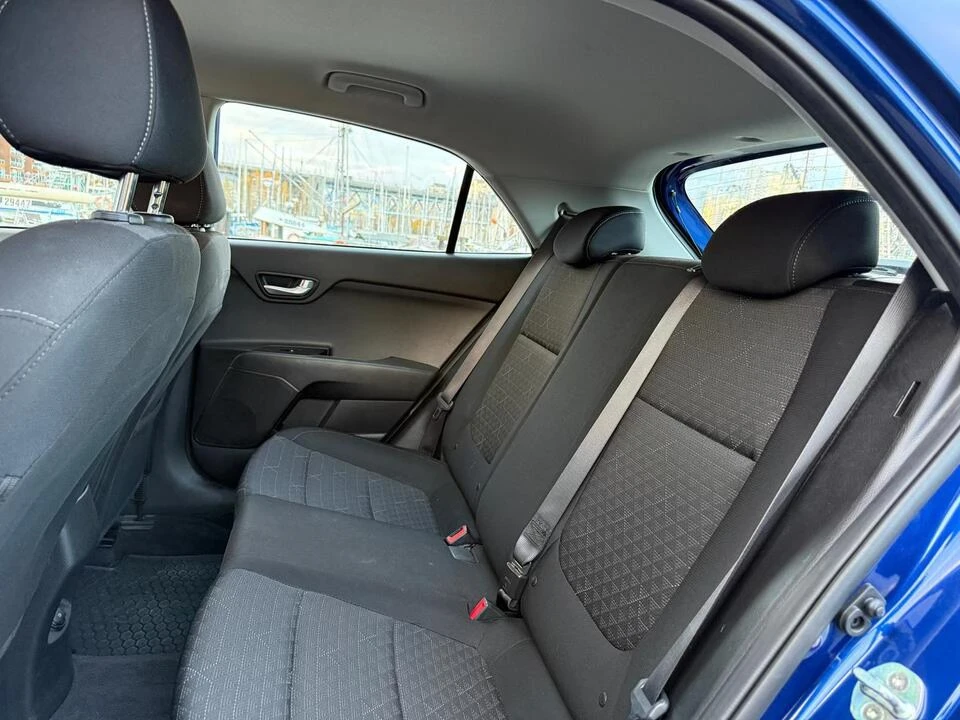 2019 Kia Rio - Image 8 of 13