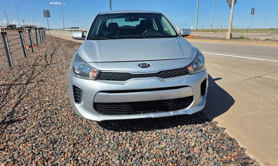 2019 Kia Rio - Image 2 of 8