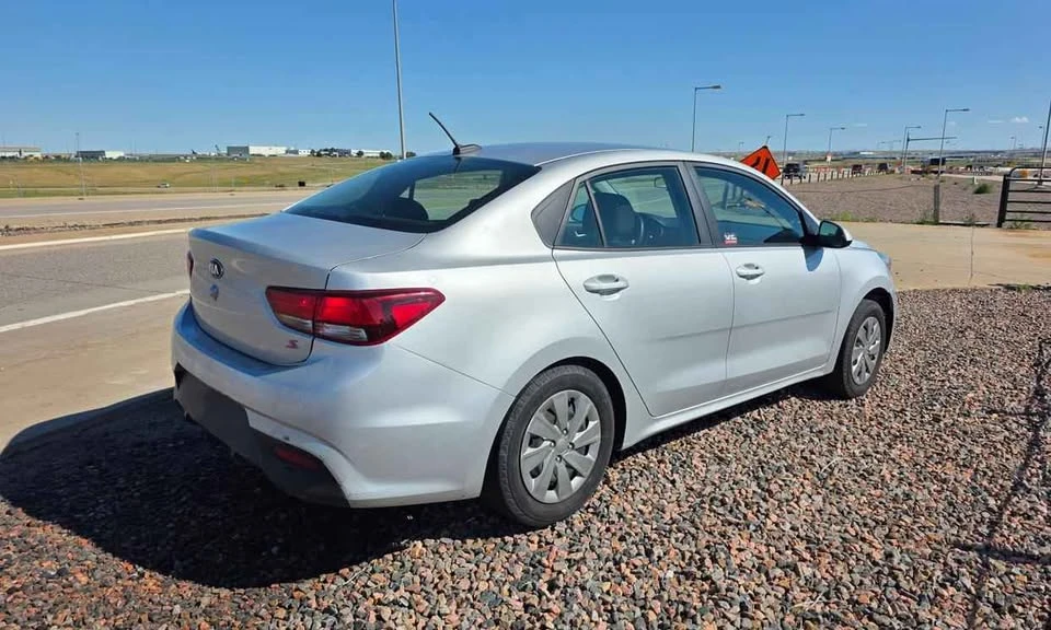 2019 Kia Rio - Image 4 of 8