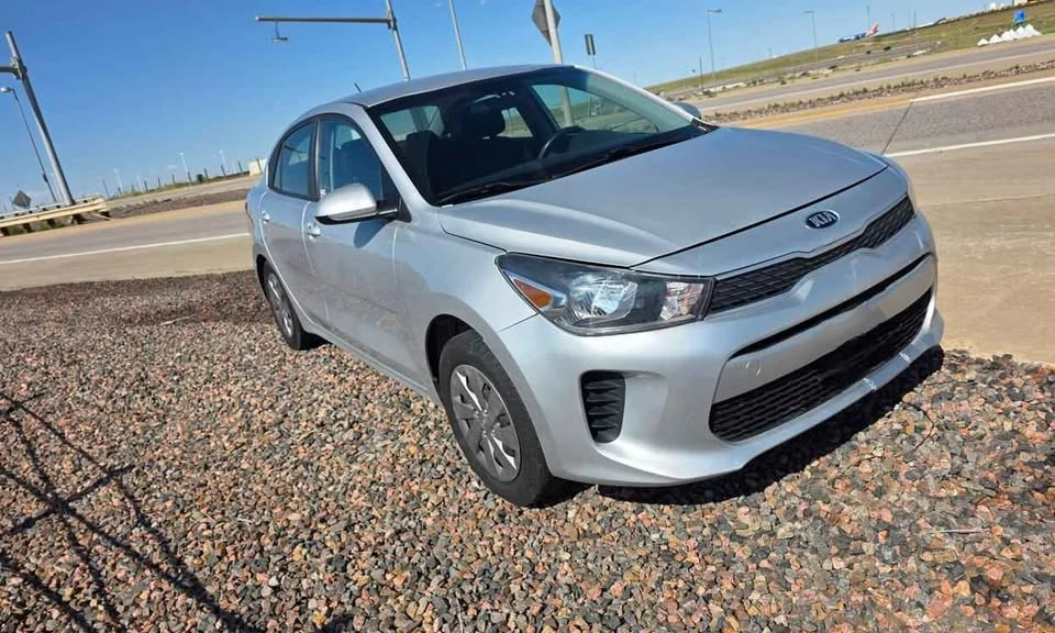 2019 Kia Rio - Image 3 of 8