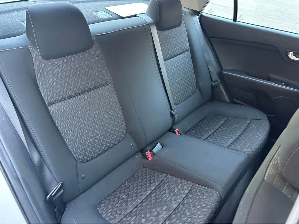 2019 Kia Rio - Image 11 of 19