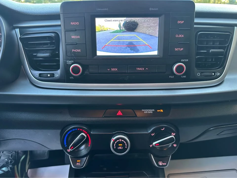 2019 Kia Rio - Image 16 of 19