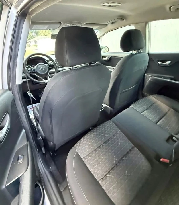 2019 Kia Rio - Image 10 of 18