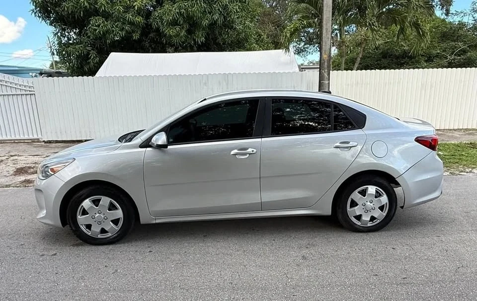 2019 Kia Rio - Image 3 of 18