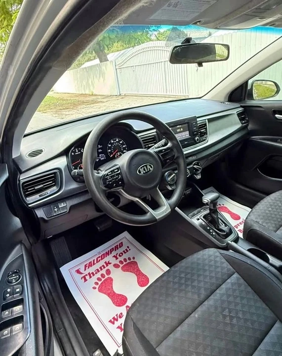 2019 Kia Rio - Image 8 of 18