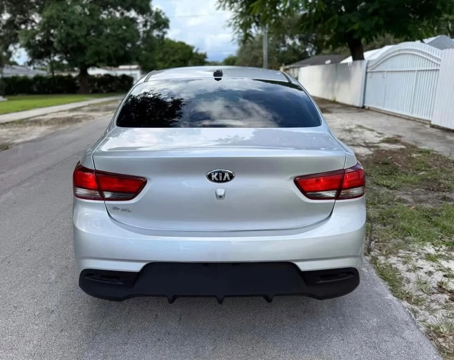 2019 Kia Rio - Image 6 of 18