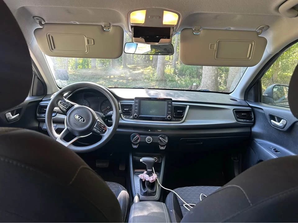 2019 Kia Rio - Image 8 of 16