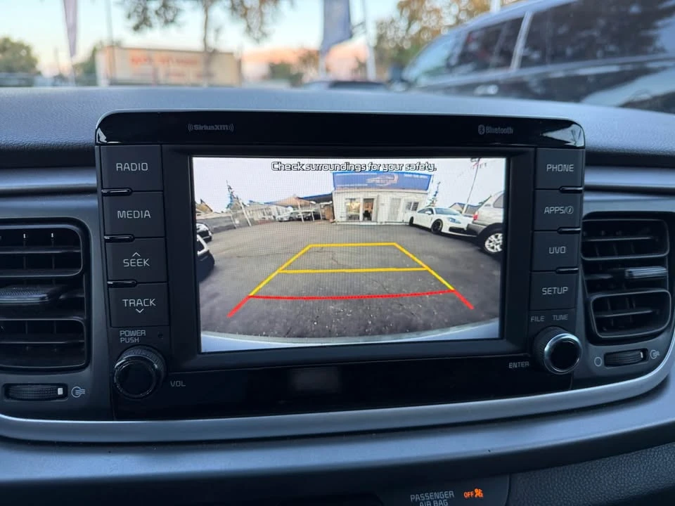 2019 Kia Rio - Image 11 of 19