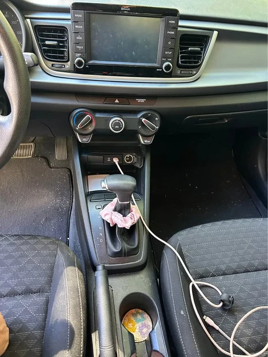2019 Kia Rio - Image 10 of 16