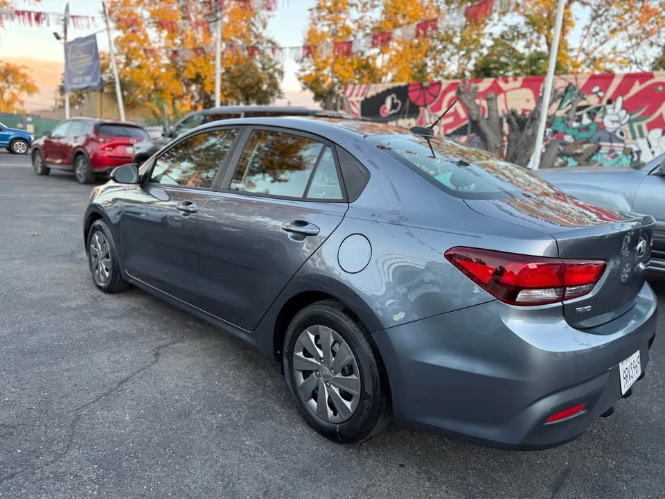 2019 Kia Rio - Image 4 of 19