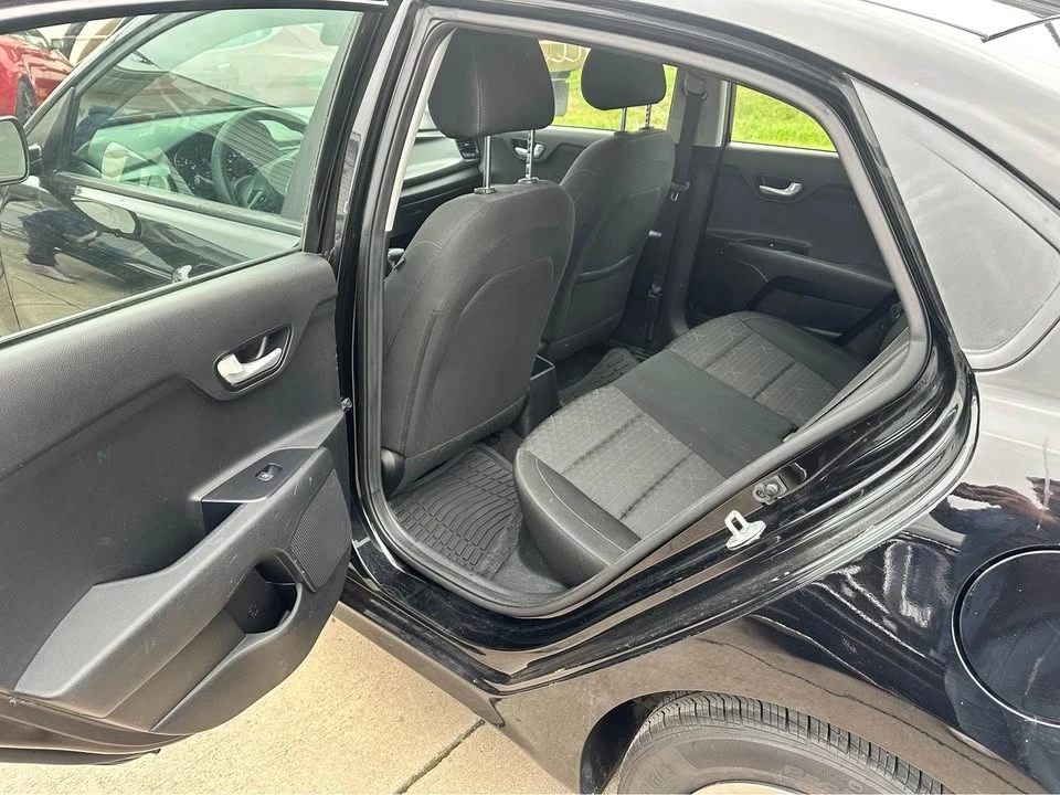 2019 Kia Rio - Image 14 of 20
