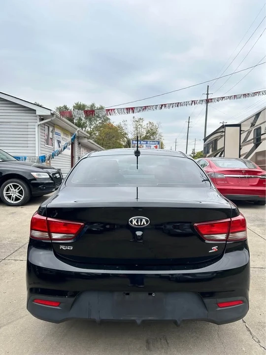 2019 Kia Rio - Image 7 of 20