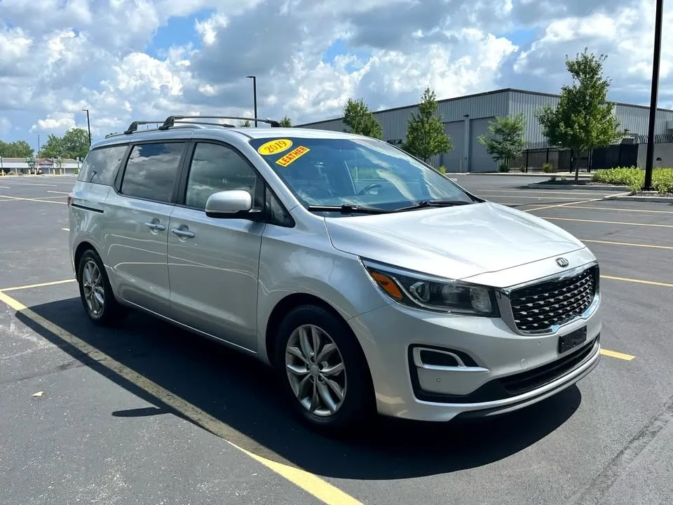 2019 Kia Carnival - Image 4 of 20
