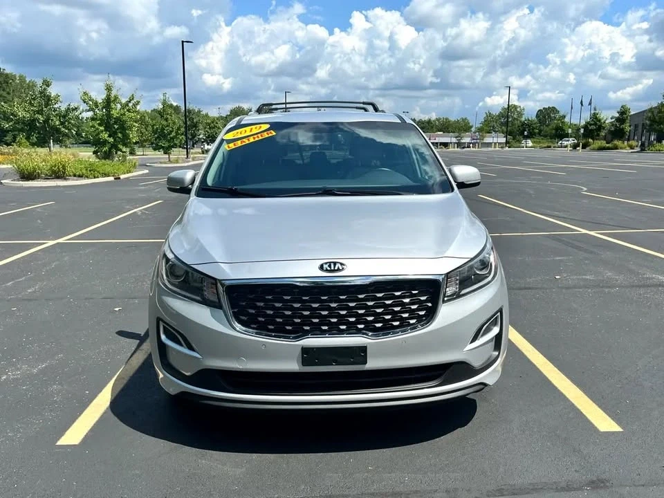 2019 Kia Carnival - Image 5 of 20