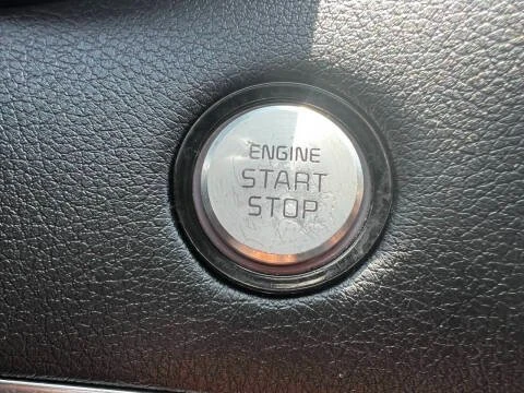 2019 Kia Stinger - Image 17 of 18