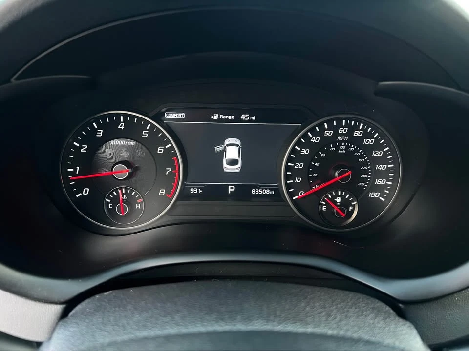 2019 Kia Stinger - Image 7 of 9