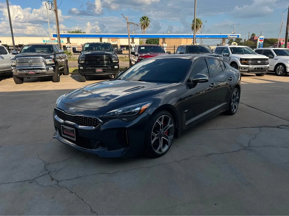 2019 Kia Stinger - Image 2 of 9