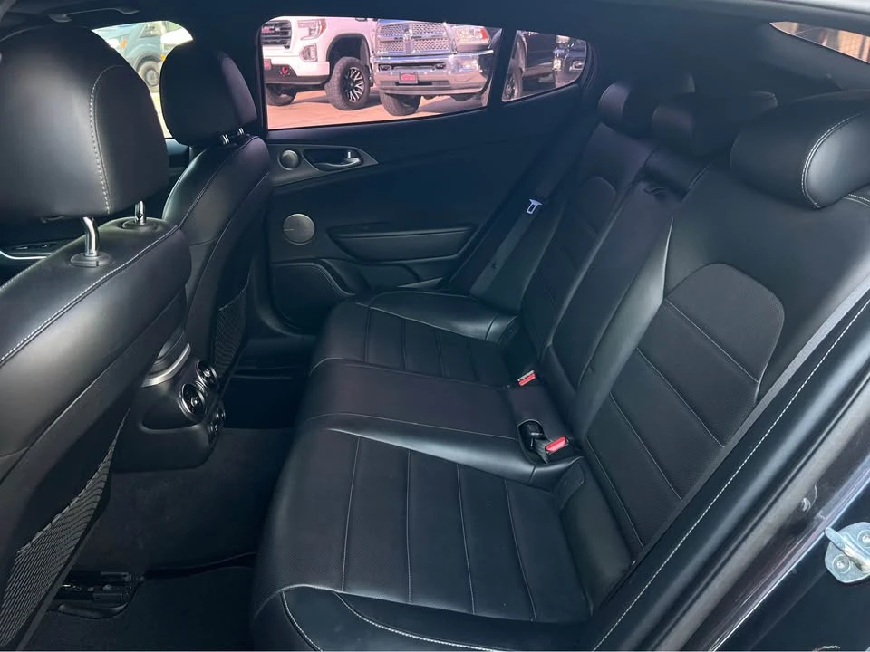 2019 Kia Stinger - Image 9 of 9