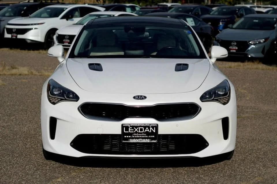 2019 Kia Stinger - Image 4 of 19