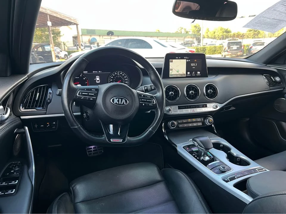 2019 Kia Stinger - Image 6 of 9