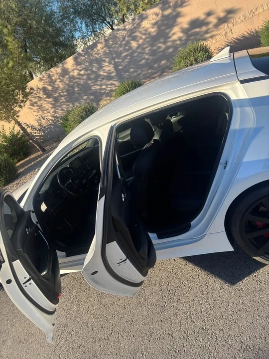 2019 Kia Stinger GT - Image 19 of 20