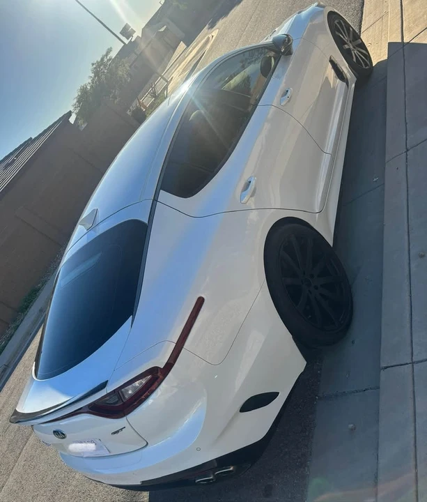 2019 Kia Stinger GT - Image 17 of 20