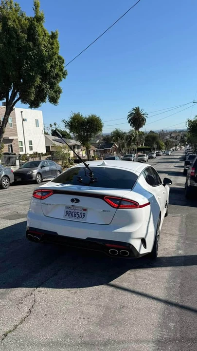 2019 Kia Stinger - Image 3 of 3