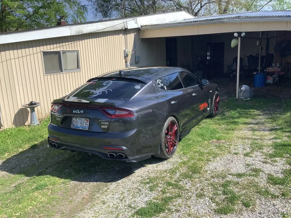 2019 Kia Stinger - Image 2 of 2