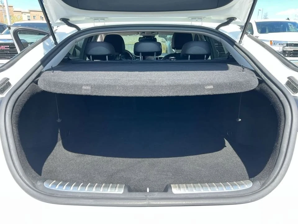 2019 Kia Stinger - Image 16 of 18