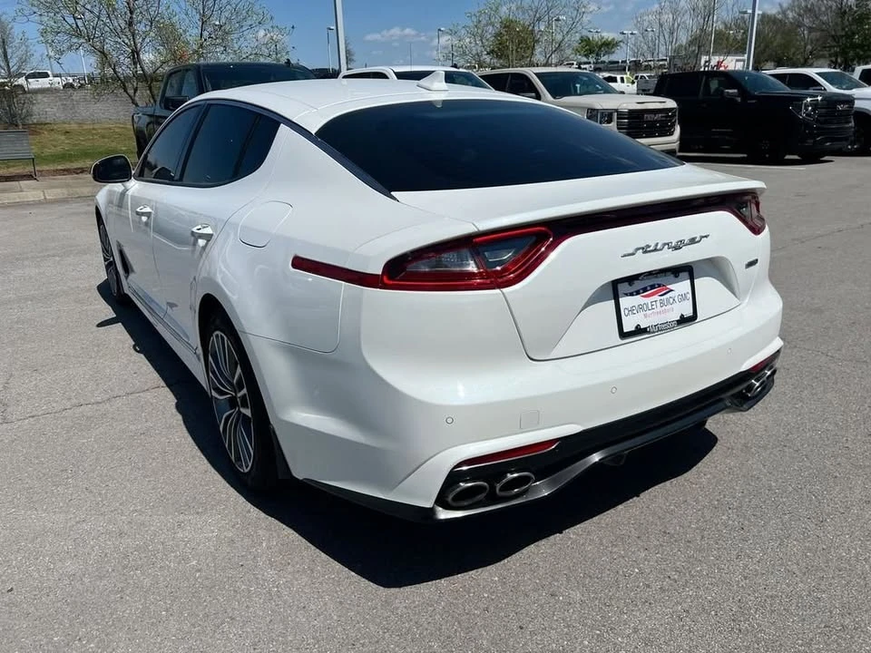 2019 Kia Stinger - Image 2 of 18